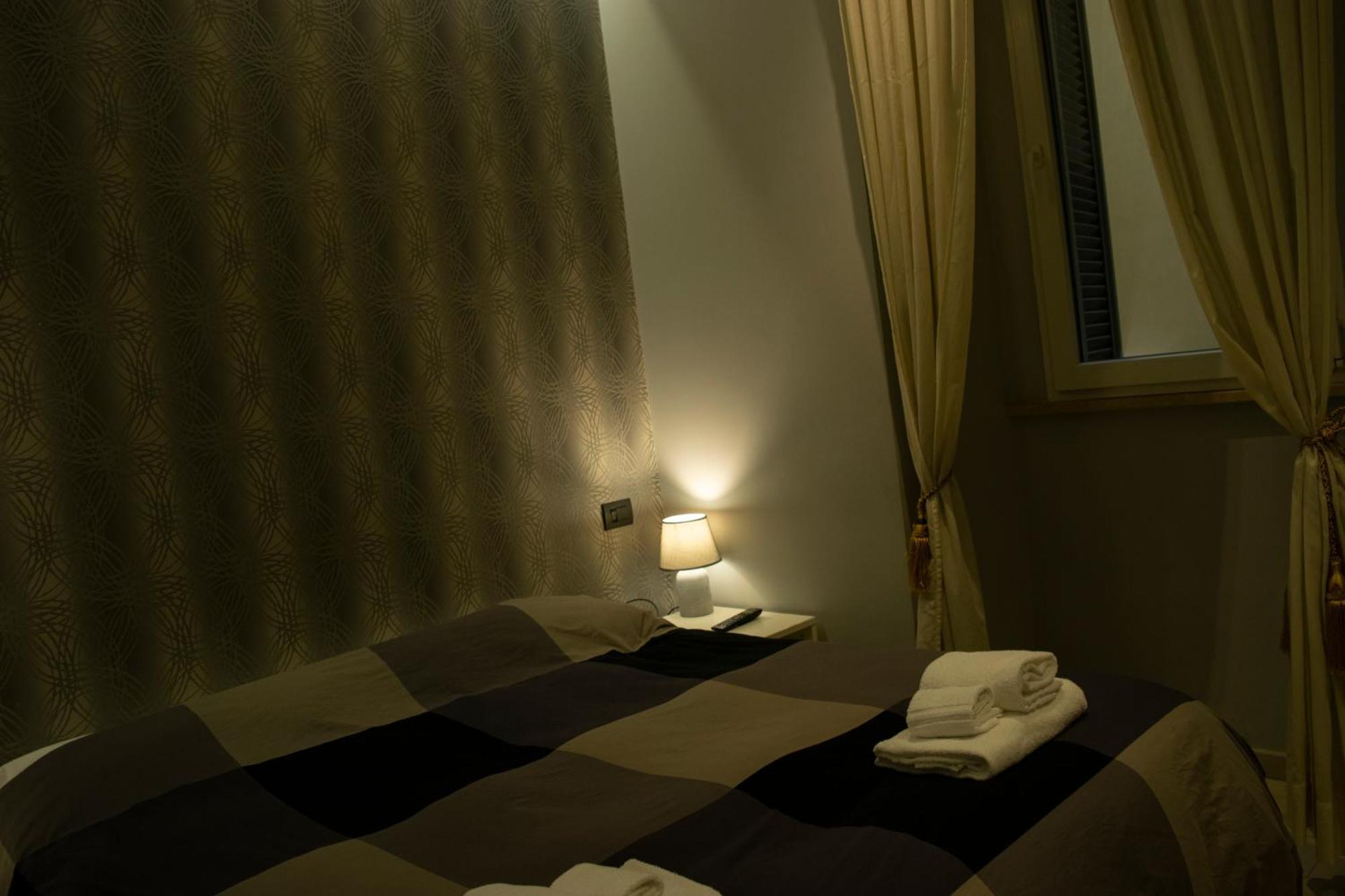 Romance Cosimato Trastevere B&B, Rome